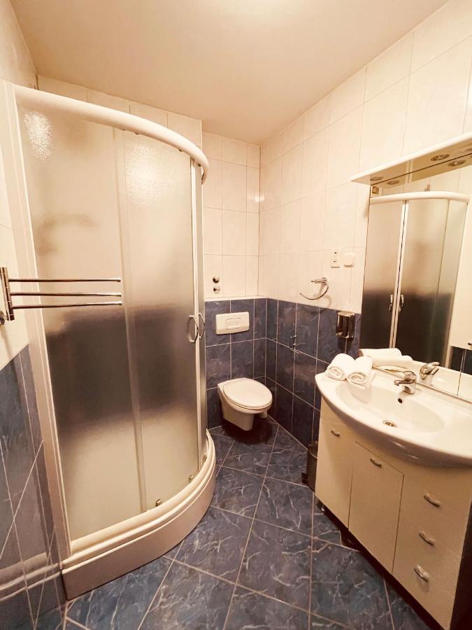 Apartments Stina Сегет Враница Екстериор снимка