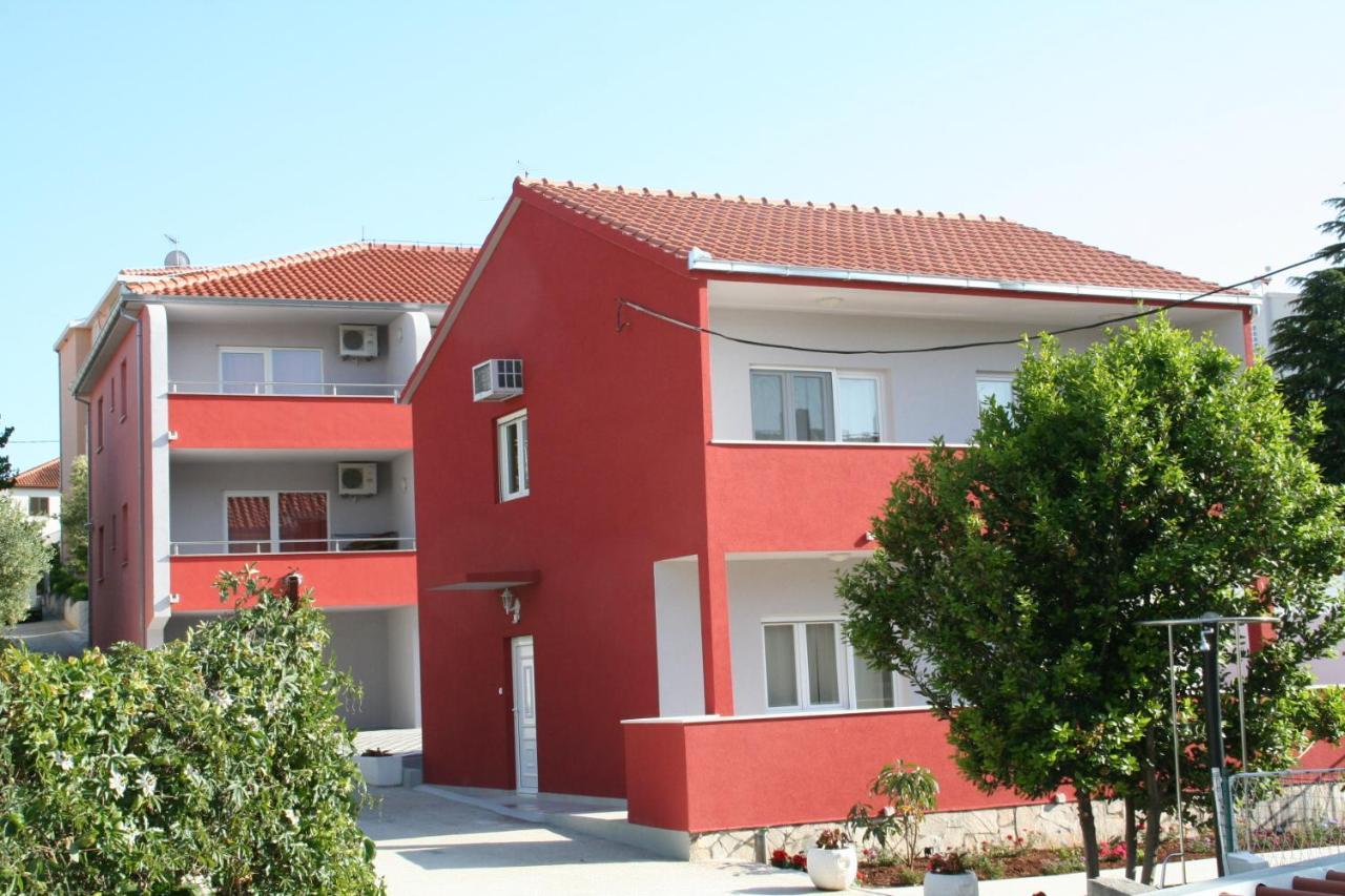 Apartments Stina Сегет Враница Екстериор снимка