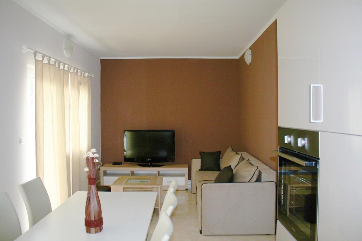 Apartments Stina Сегет Враница Екстериор снимка