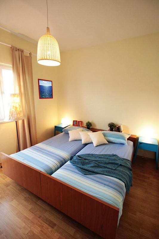 Apartments Stina Сегет Враница Екстериор снимка