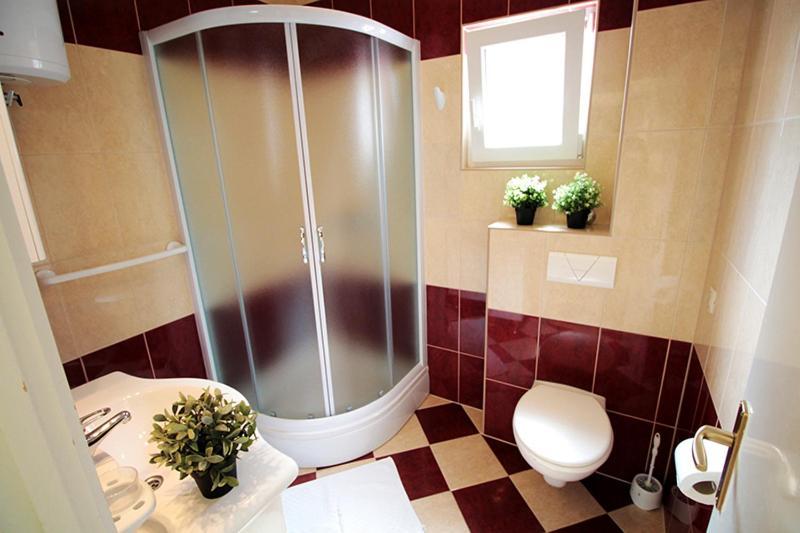 Apartments Stina Сегет Враница Екстериор снимка