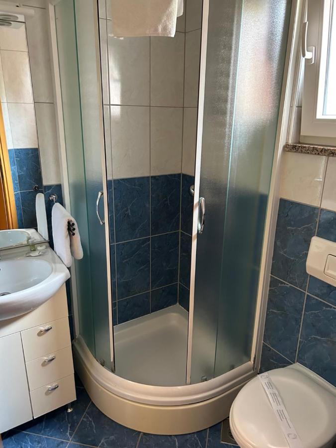 Apartments Stina Сегет Враница Екстериор снимка